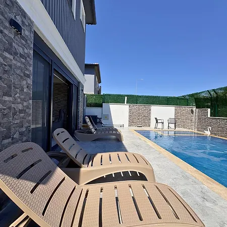 Villa Hamurs *