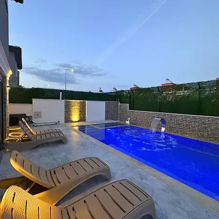 Hamurs Villa *